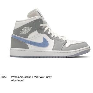 Women’s Air Jordan 1 Mid ‘wolf grey aluminum’